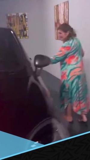 بهدية فاخرة.. كريستيانو رونالدو يبكي والدته في عيد ميلادها